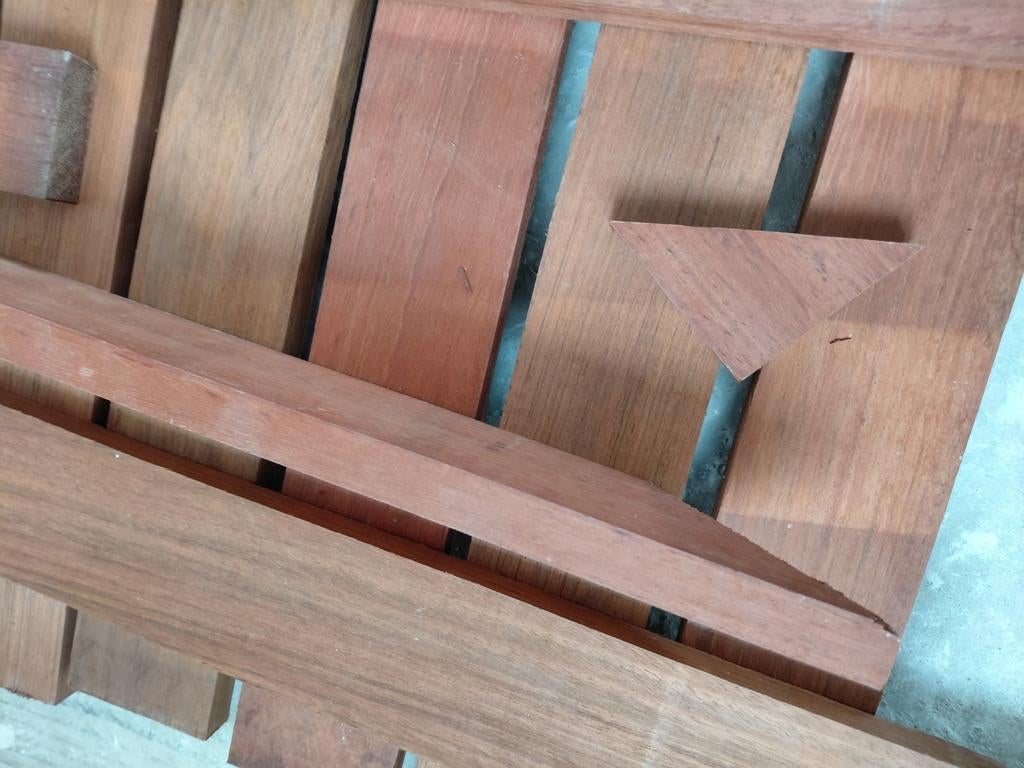 bois exotique padouk, Neuf, Moins de 200 cm, Autres essences de bois, Moins de 25 mm