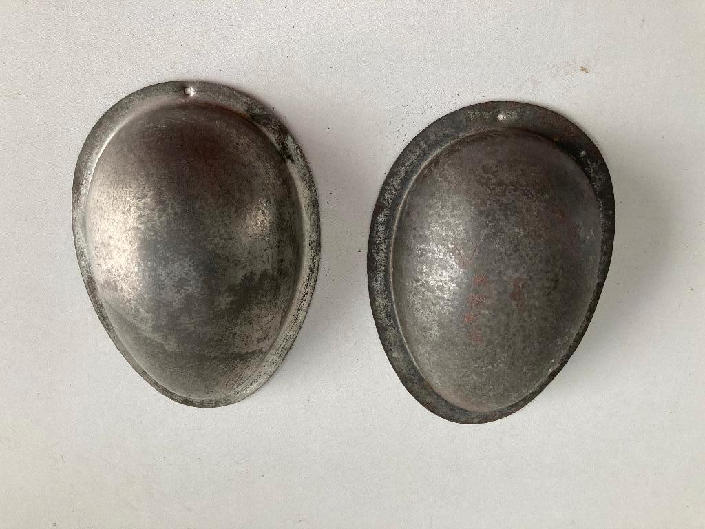 2 antieke metalen chocolade vormen Paaseieren, Antiek en Kunst, Ophalen of Verzenden