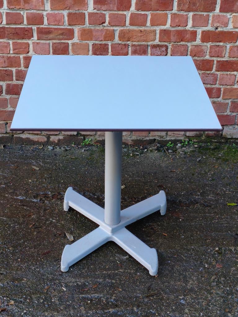 tables pliante de terrasse -marque Hilma- 2 pces dispos, Enlèvement, Utilisé, Carré, Métal