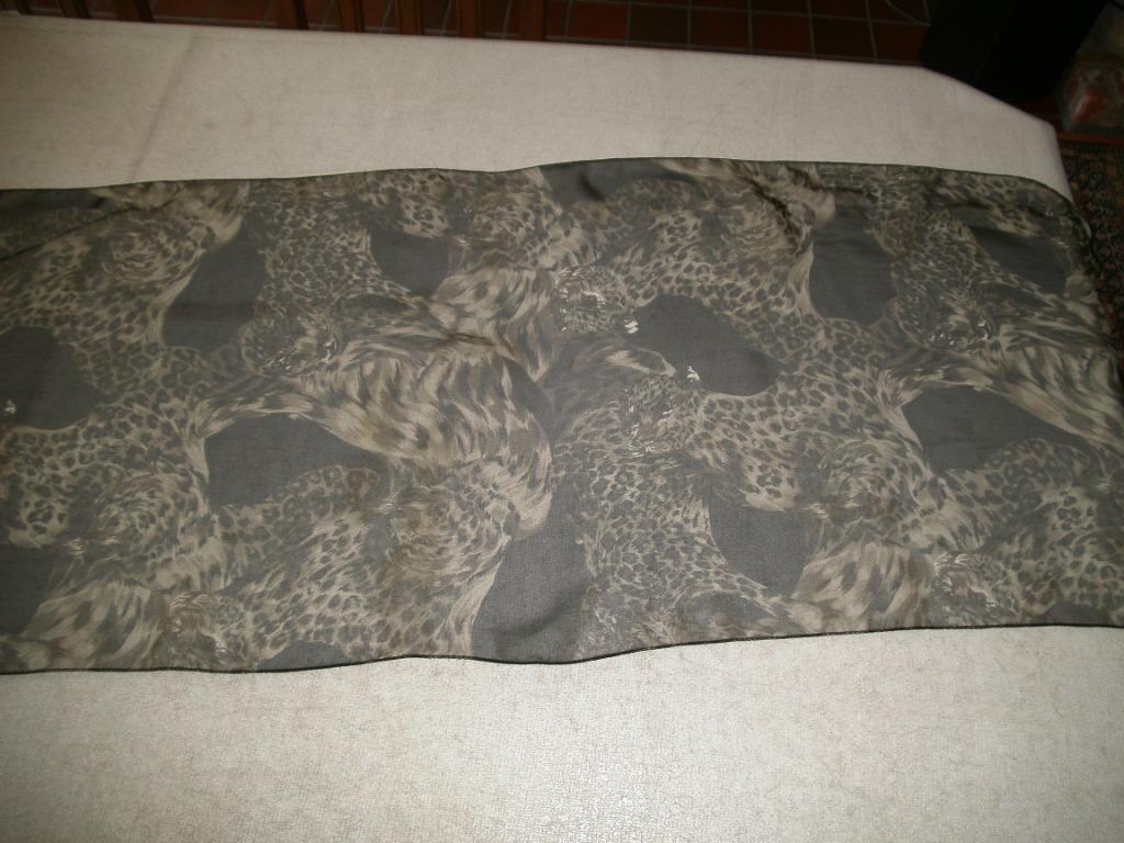 Vintage damessjaal/foulard, Ophalen of Verzenden, Gedragen, Sjaal