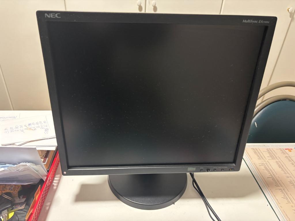LCD-monitor NEC MultiSync EA190M – (19 inch), Computers en Software, Monitoren, Ophalen, In hoogte verstelbaar, NEC, Zo goed als nieuw