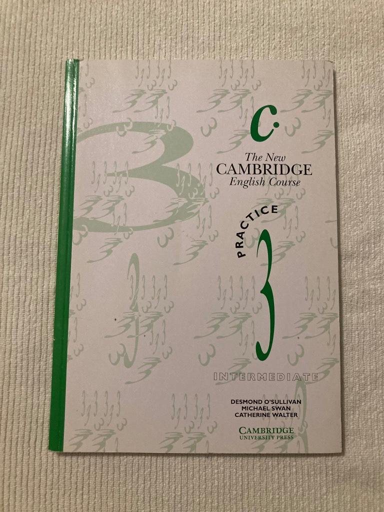 The new Cambridge English Course Practice 3 Intermediate, Enlèvement ou Envoi, Cambridge, Comme neuf, Non-fiction
