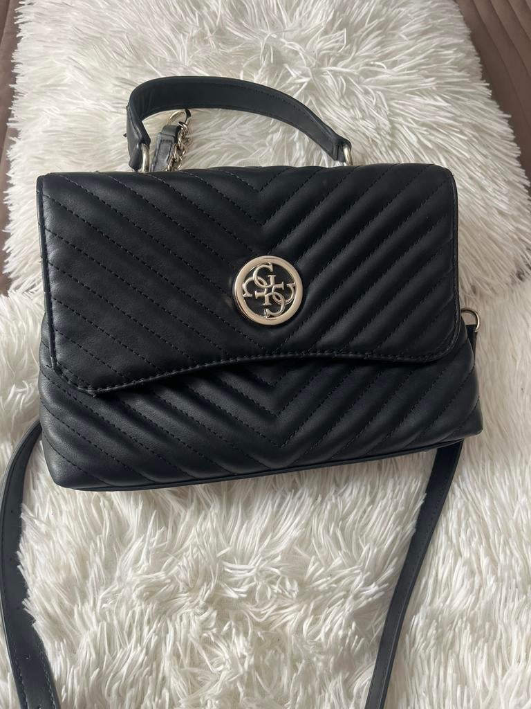 Sac à main Guess noir matelassé - Élégant & intemporel, Ophalen of Verzenden, Zo goed als nieuw, Zwart, Handtas