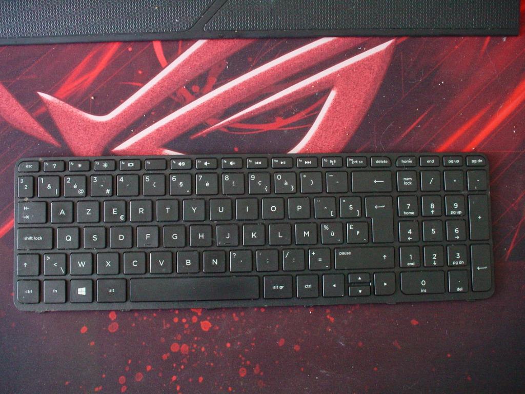 Toetsenbord voor HP 15-xXXXxx, Computers en Software, Ophalen of Verzenden, Zo goed als nieuw