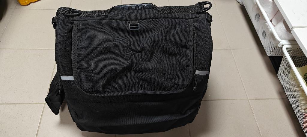 Deemeed pet bag size M - Hondenmand motor, Motoren, Ophalen of Verzenden, Zo goed als nieuw