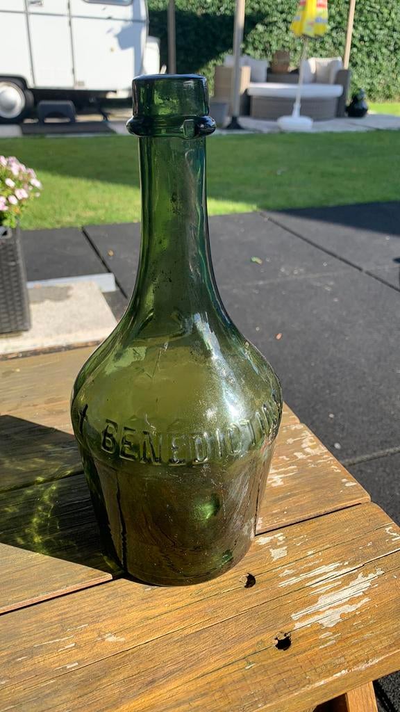 Vintage antieke fles + Benedictine +, Ophalen, Zo goed als nieuw