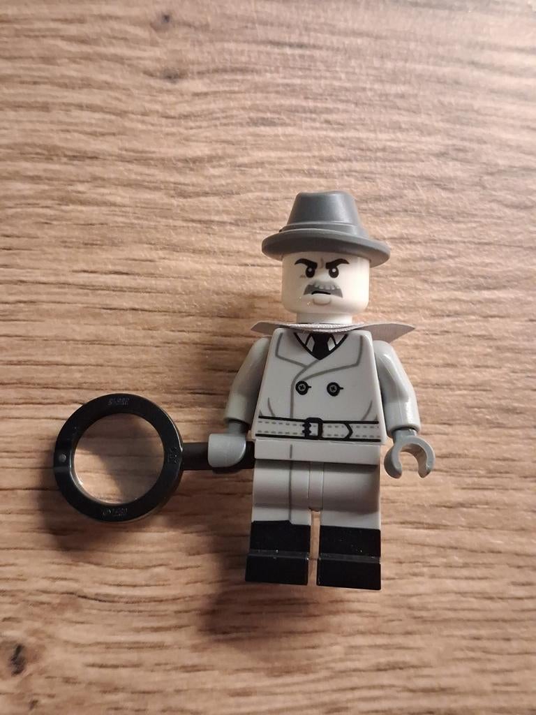Lego : Détective privé, Envoi, Lego