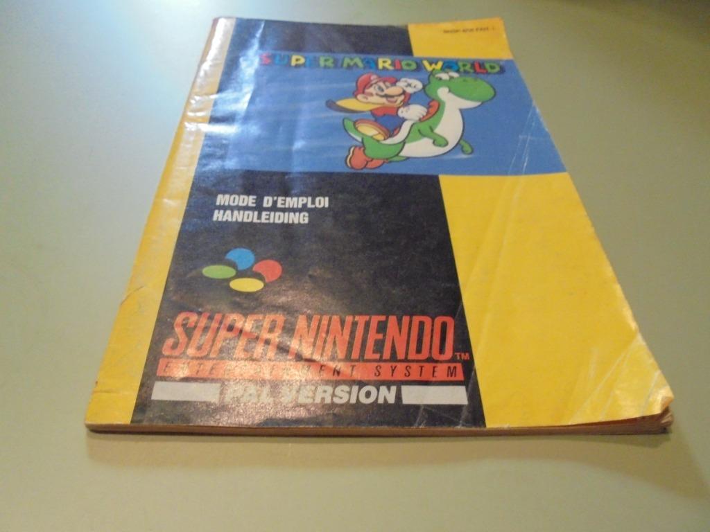 Super Mario World SNES Manual SNSP-MW-FAH-1 (orig), Games en Spelcomputers, Ophalen of Verzenden, Gebruikt