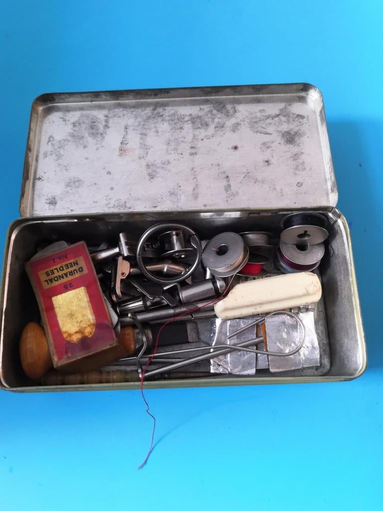 Pièces et pieds Bernina, Enlèvement ou Envoi