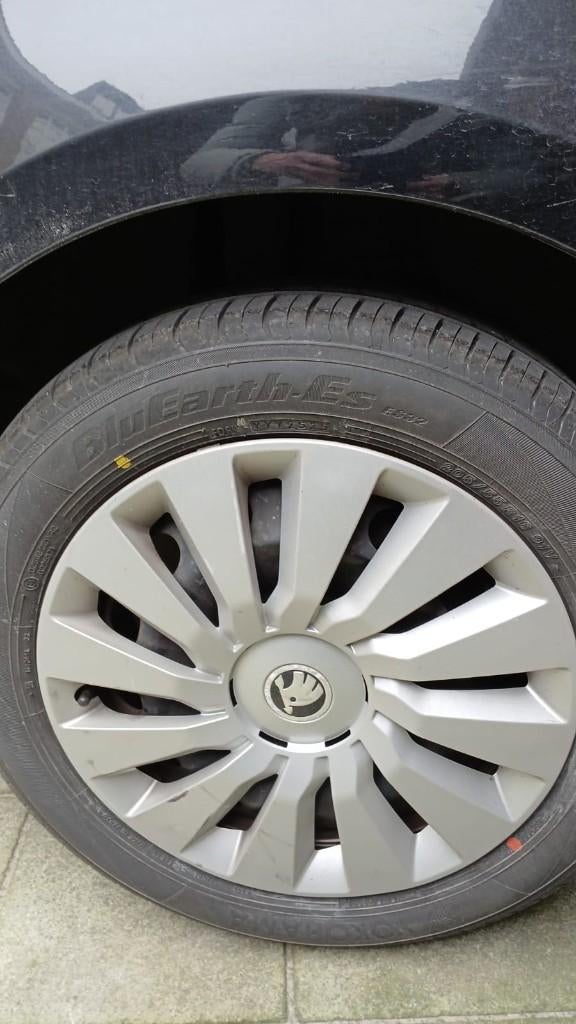Enjoliveur / cache-moyeu / cache-moyeu pour Skoda Octavia, Enlèvement ou Envoi, Utilisé, Véhicule de tourisme, Jante(s)