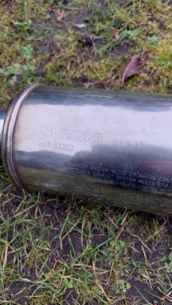 Uitlaat suzuki gsxr, Ophalen