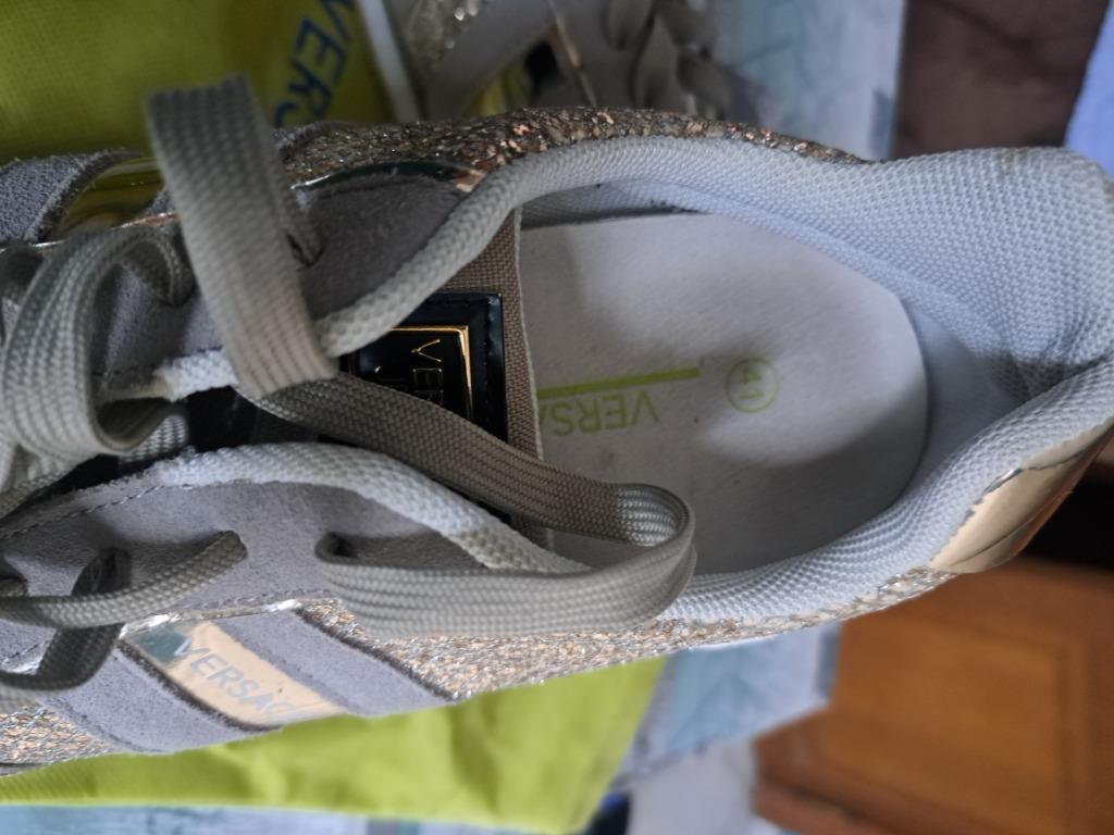 Prachtige Versace Sneakers Glitter & Metallic Maat 41, Kleding | Dames, Schoenen, Verzenden, Beige, Nieuw, Sneakers