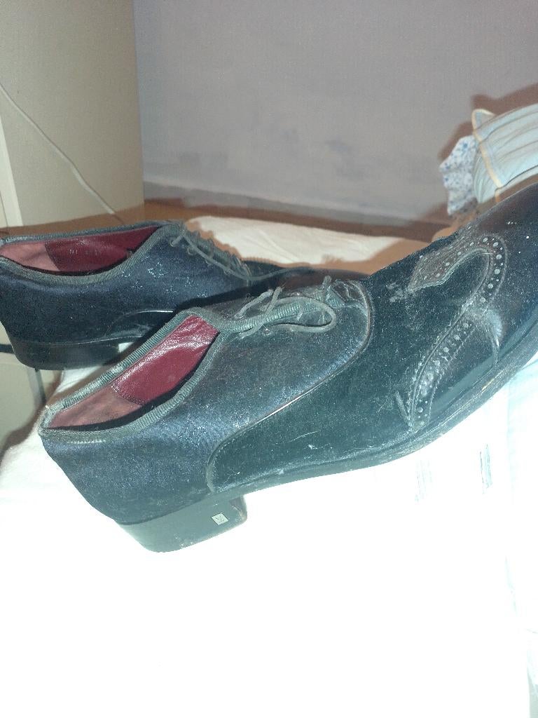 Souliers homme authentiques Louis V T 42, Vêtements | Hommes, Chaussures, Enlèvement, Autres types, Porté, Louis Vuitton
