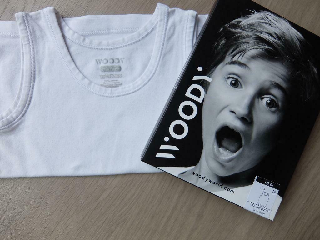Woody - Wit onderhemdje jongens. Maat 92, Kinderen en Baby's, Kinderkleding | Maat 92, Nacht- of Onderkleding, Gebruikt, Ophalen of Verzenden