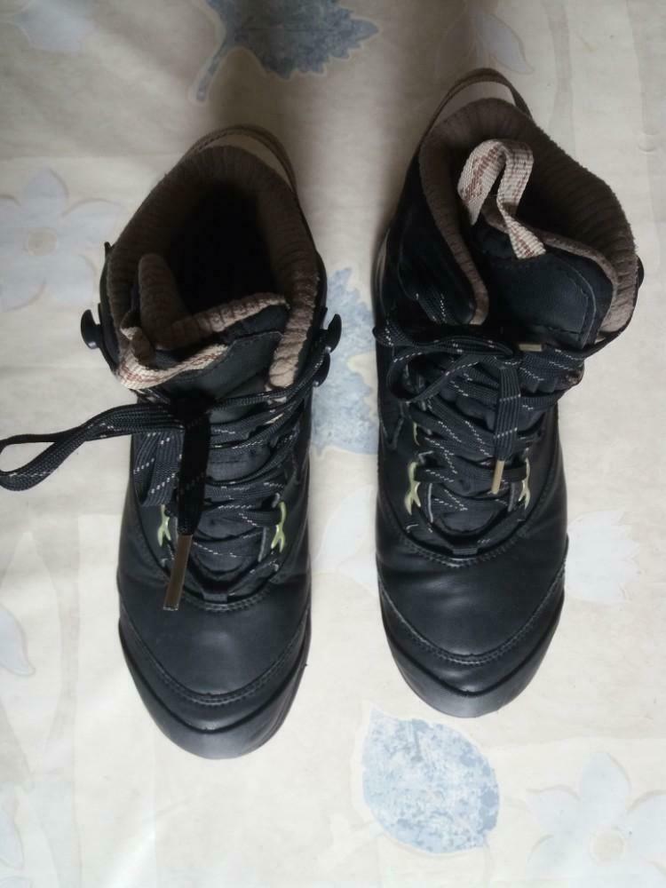 Kinderbergschoenen maat 36 Quechua, Jongen of Meisje, Schoenen, Nieuw, Ophalen of Verzenden