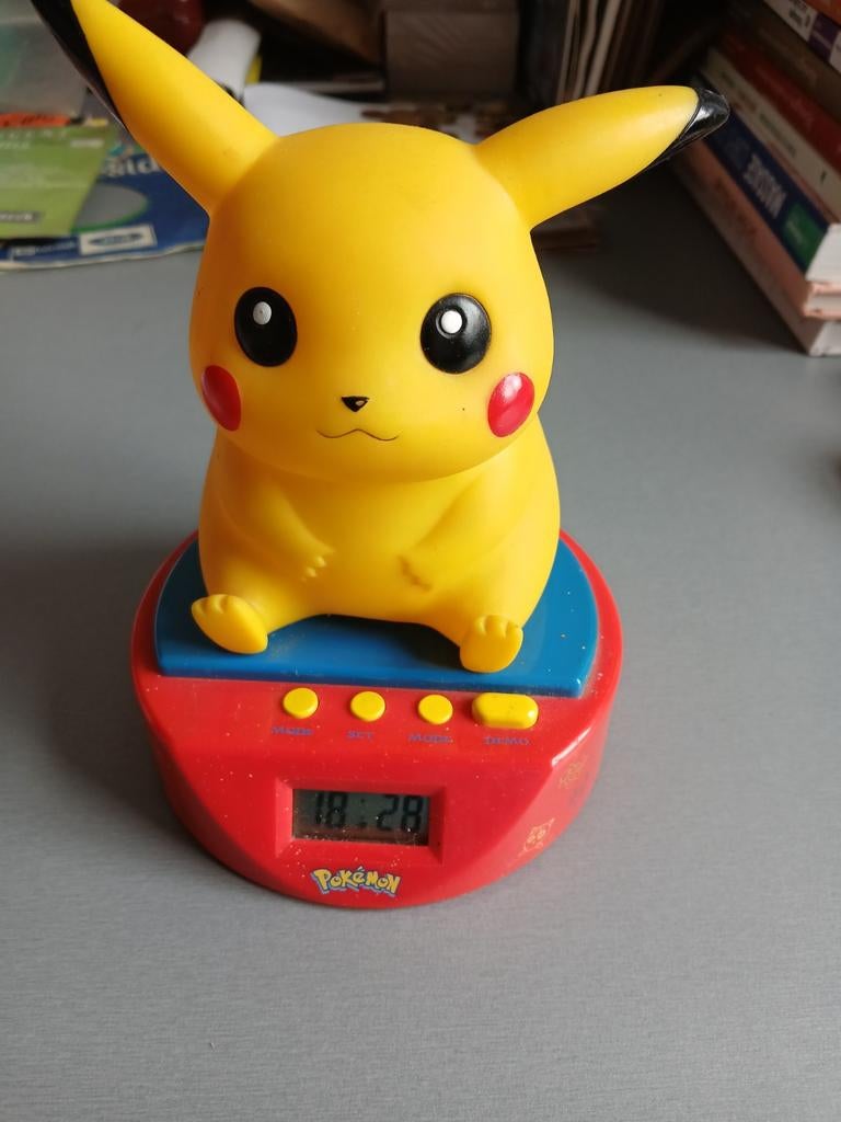 Réveil-matin Pokemon Pikachu 1998, Hobby & Loisirs créatifs, Jeux de cartes à collectionner | Pokémon, Enlèvement ou Envoi, Comme neuf