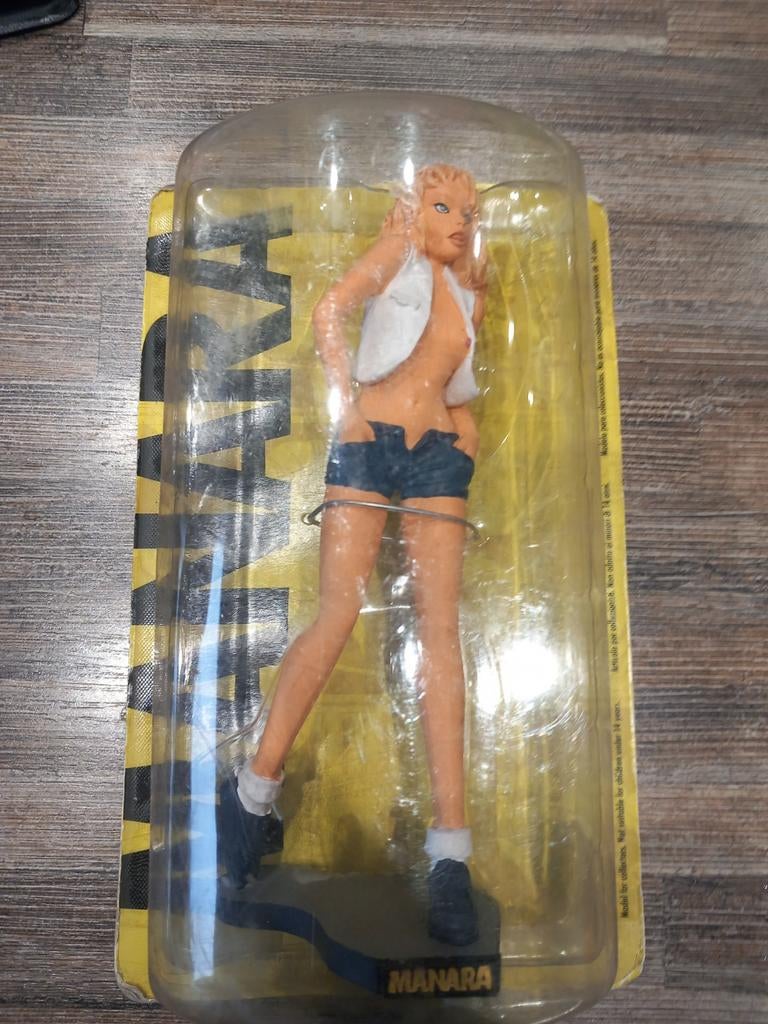 Manara-figuur, Verzamelen, Ophalen of Verzenden, Zo goed als nieuw