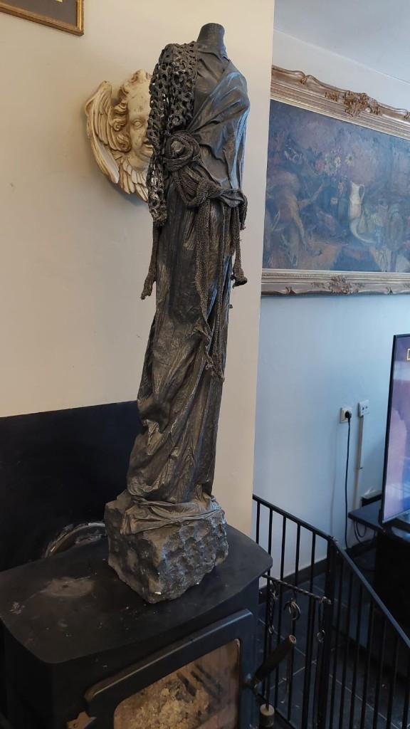 Beeld in papier mâché, Verzamelen, Ophalen