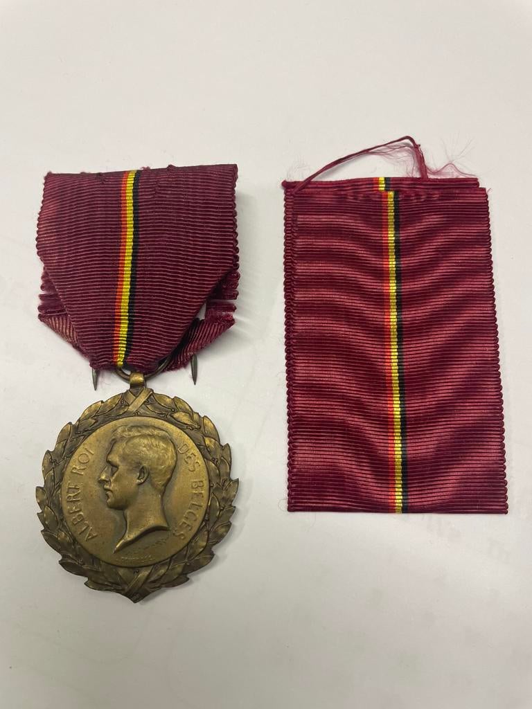 Lot 5: Medaille, Verzamelen, Ophalen of Verzenden
