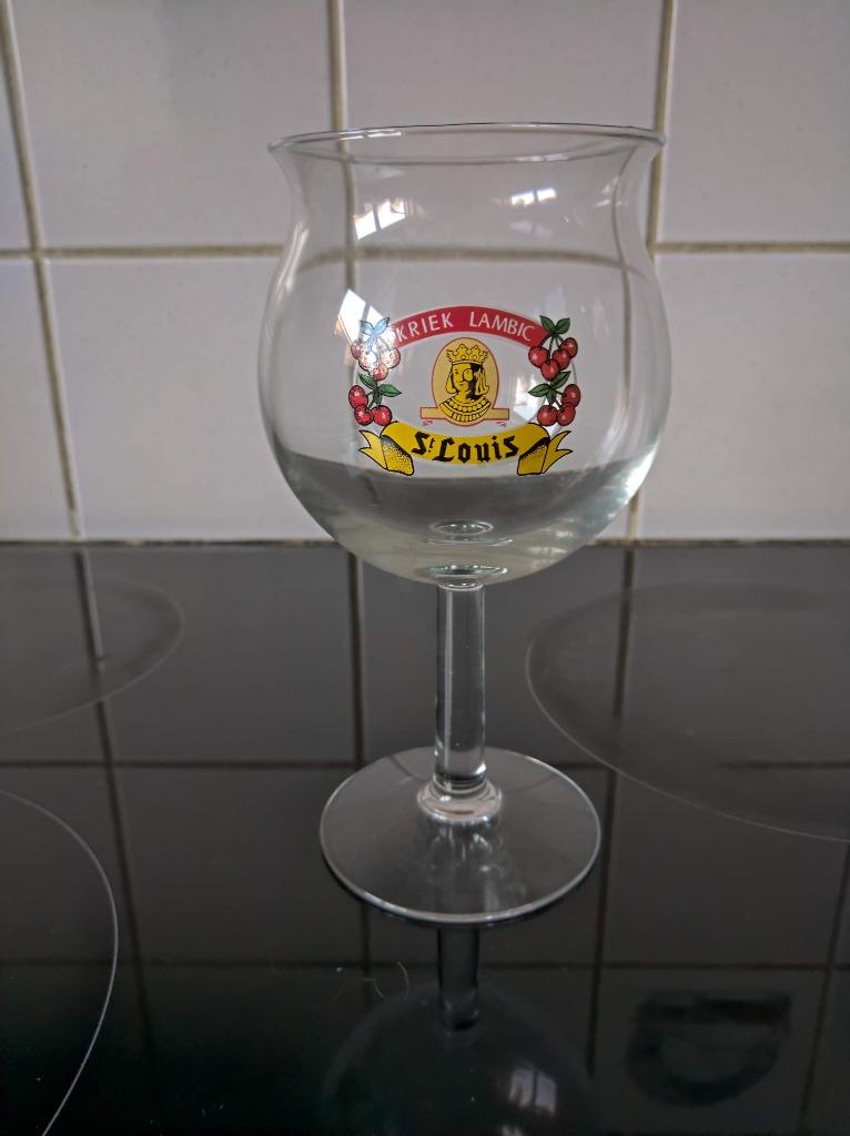 GLAS KRIEK ST LOUIS TE KOOP, Ophalen of Verzenden, Zo goed als nieuw, Bierglas