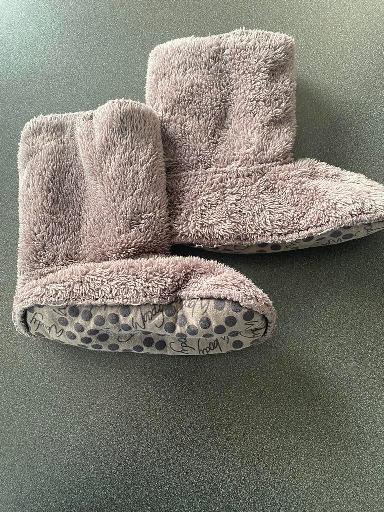 Bruine Woody pantoffels maat 30-34, Kinderen en Baby's, Gebruikt, Jongen of Meisje, Overige typen, Ophalen of Verzenden