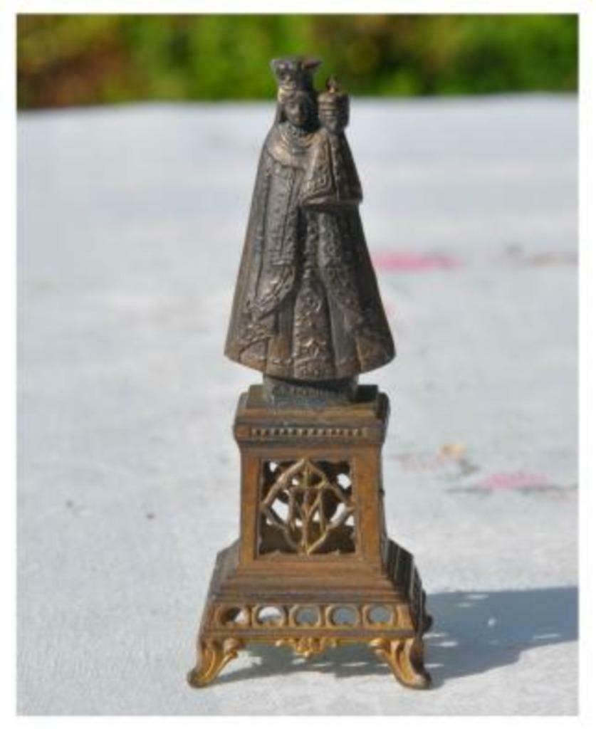§  notre dame de bonsecours sur socle en regule 11cm, Antiquités & Art, Enlèvement ou Envoi