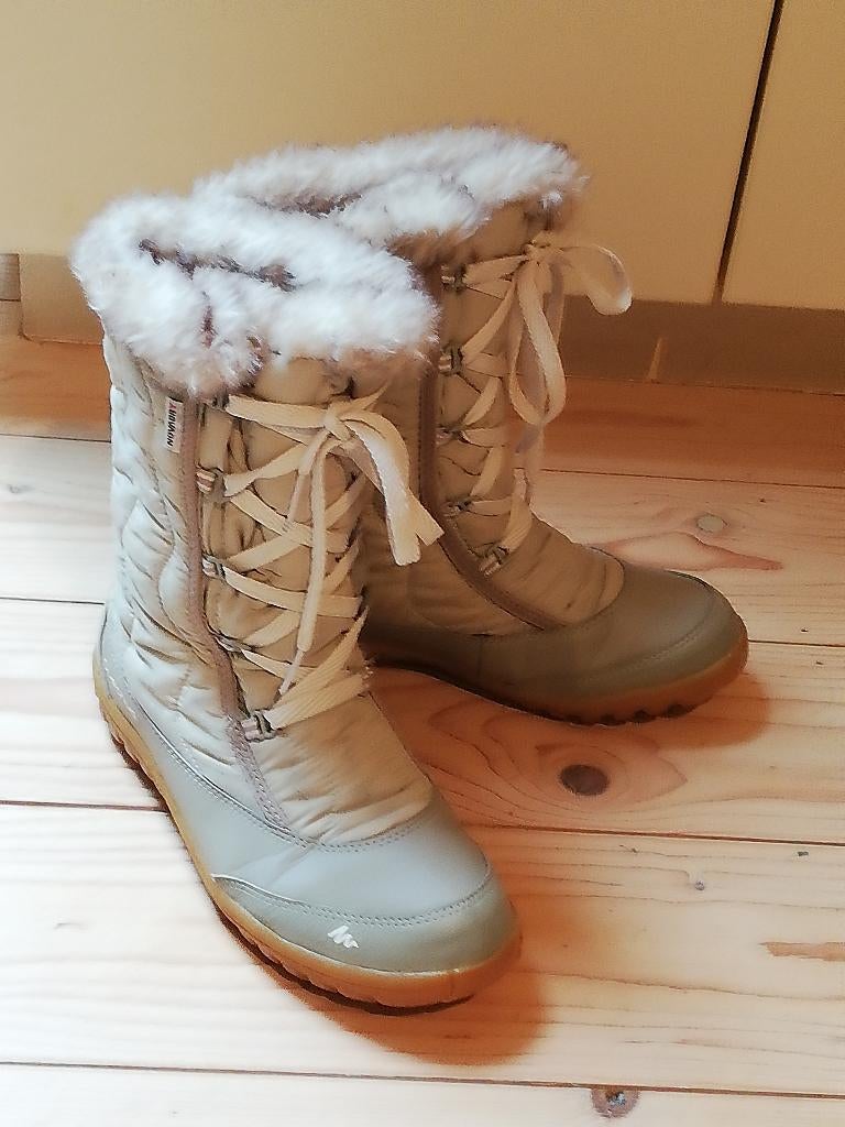 Snowboots Quechua - 37 - beige, Beige, Snowboots, Ophalen of Verzenden, Zo goed als nieuw
