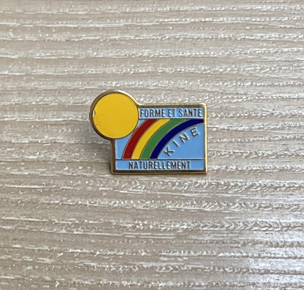 PIN - KINE - FORME ET SANTE NATURELLEMENT, Envoi, Utilisé, Autres sujets/thèmes, Insigne ou Pin's