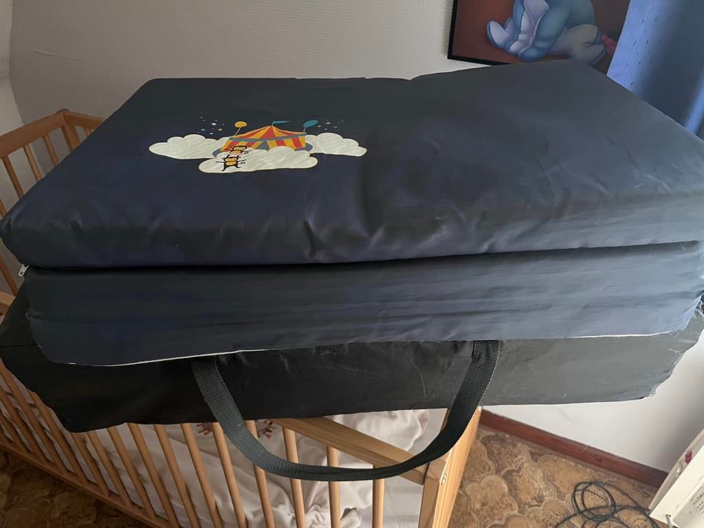 Lit paraplue, Enlèvement, Utilisé, Matelas