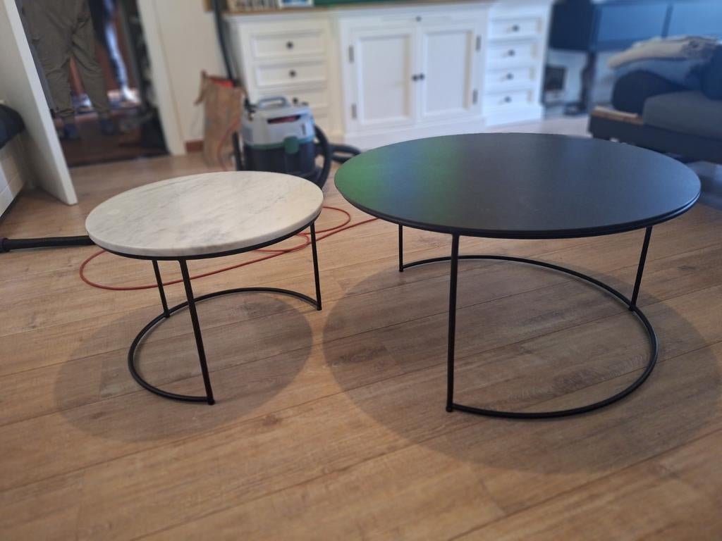 Titel:
Set van 2 ronde salontafels – zwart met marmerlook –, Ophalen of Verzenden