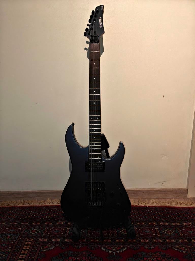 Yamaha Drop 6, Muziek en Instrumenten, Ophalen of Verzenden, Gebruikt, Gitaar