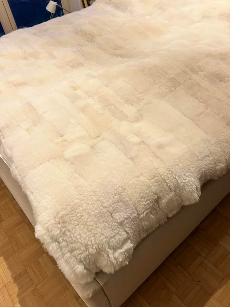 Vloerkleed/sprei van echt schapenvacht 220x240, Huis en Inrichting, Ophalen of Verzenden, Zo goed als nieuw