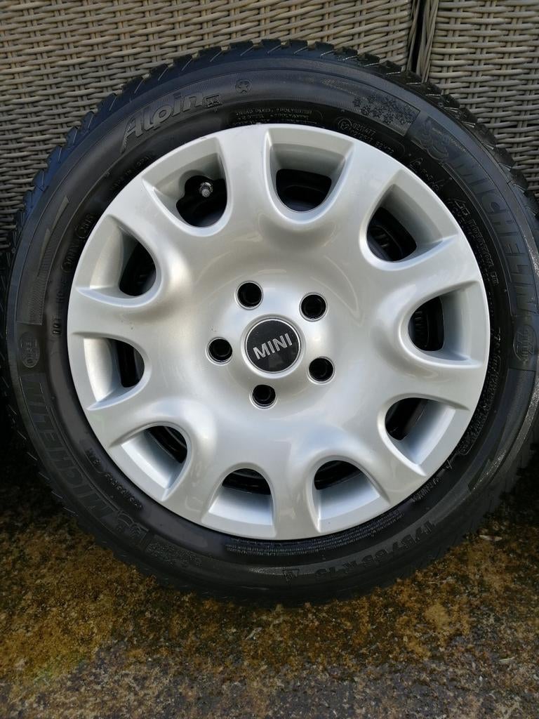 Pneus kit hiver Michelin sur jante métal noir pour Mini, Enlèvement, Pneus hiver, Pneu(s)