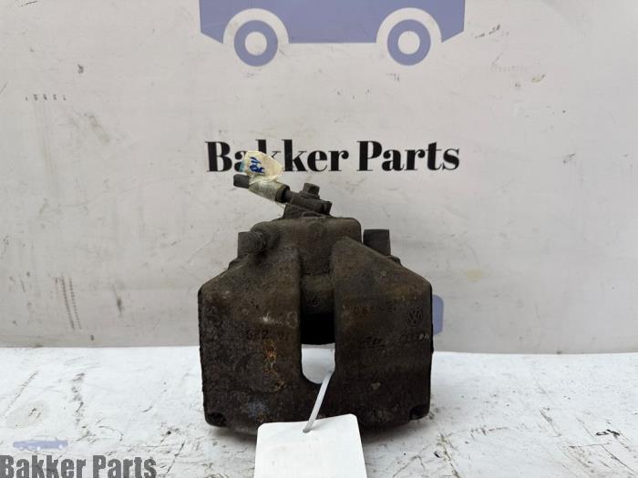 Remklauw (Tang) rechts-voor van een Volkswagen Passat, Gebruikt, -, Volkswagen, -