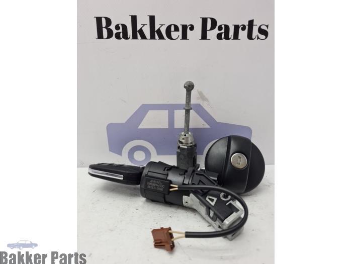 Slotenset van een Citroen C4 Cactus, Gebruikt, -, -, 3 maanden garantie