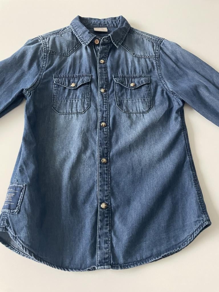 Jeanshemd maat 128 van ZARA, Kinderen en Baby's, Kinderkleding | Maat 128, Overhemd of Blouse, Ophalen of Verzenden, Zo goed als nieuw