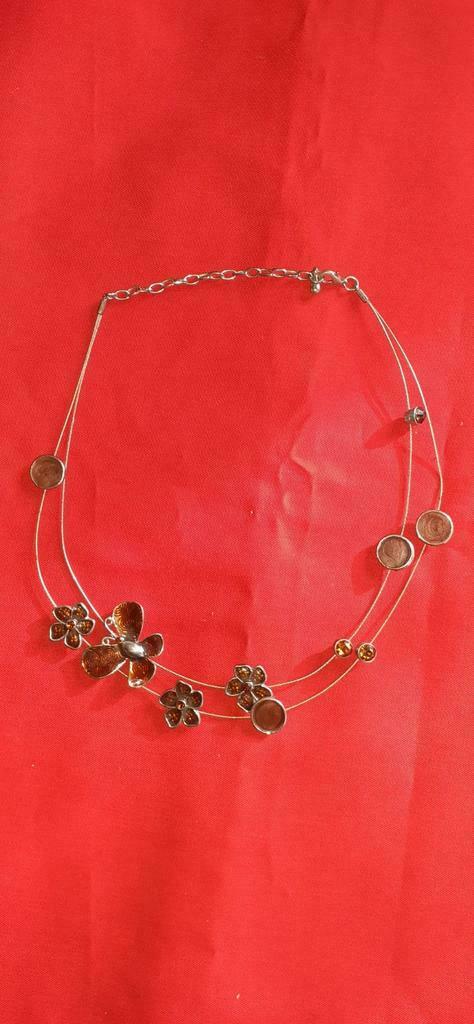 Collier ras de cou fil metalique decoration émaillé, Ophalen of Verzenden, Gebruikt, Overige materialen, Verstelbaar