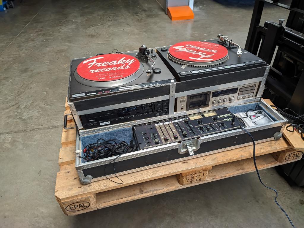 Discobar in flightcase, Muziek en Instrumenten, Dj-sets en Draaitafels, Gebruikt, Dj-set, Technics, Ophalen