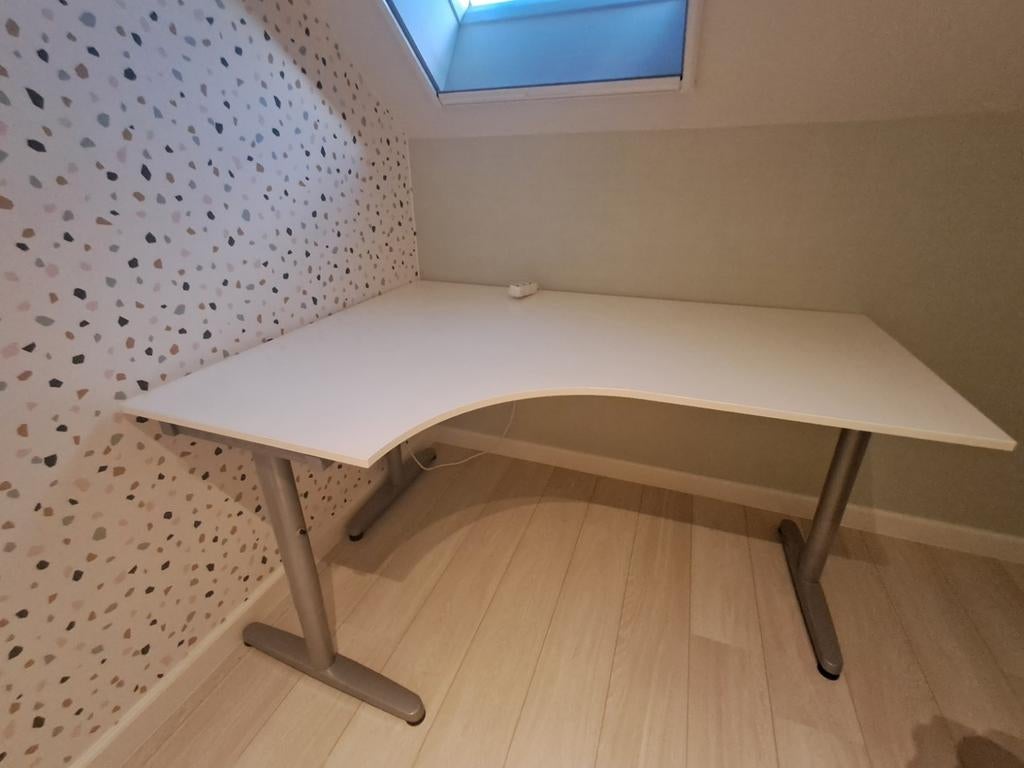Galant Ikea hoekbureau, Huis en Inrichting, Bureaus, Ophalen, Gebruikt