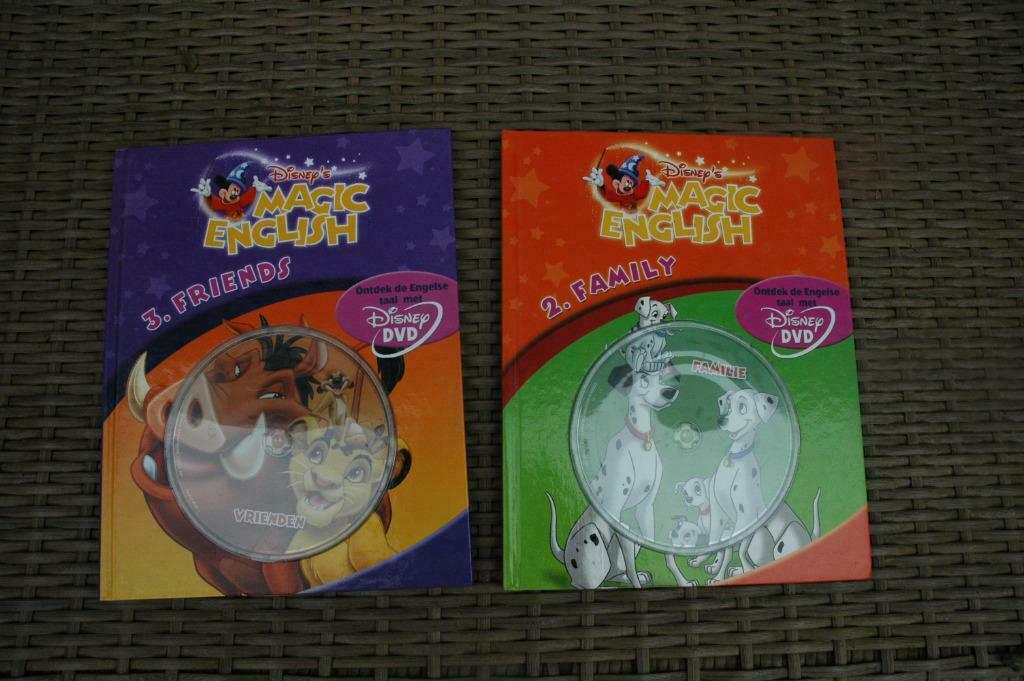 Magic English nr 2 en 3, Enlèvement ou Envoi, Neuf, Walt Disney, Non-fiction