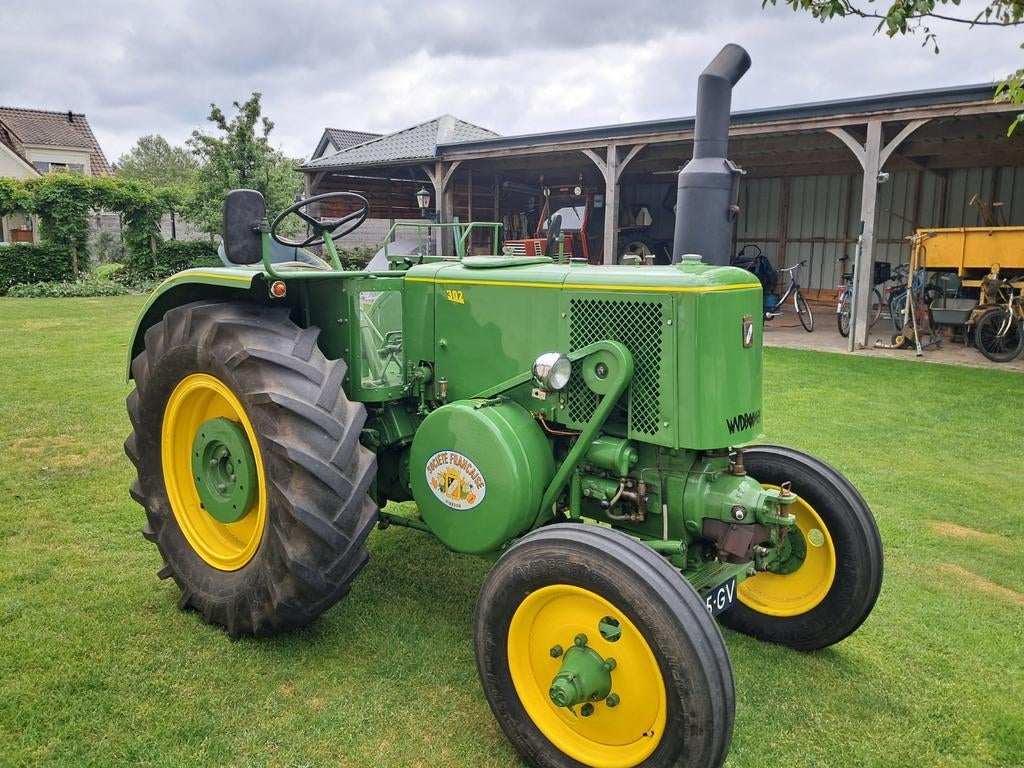 Gloeikoptractor lanz  vierzon  oltimer tractor  fiat, Ophalen