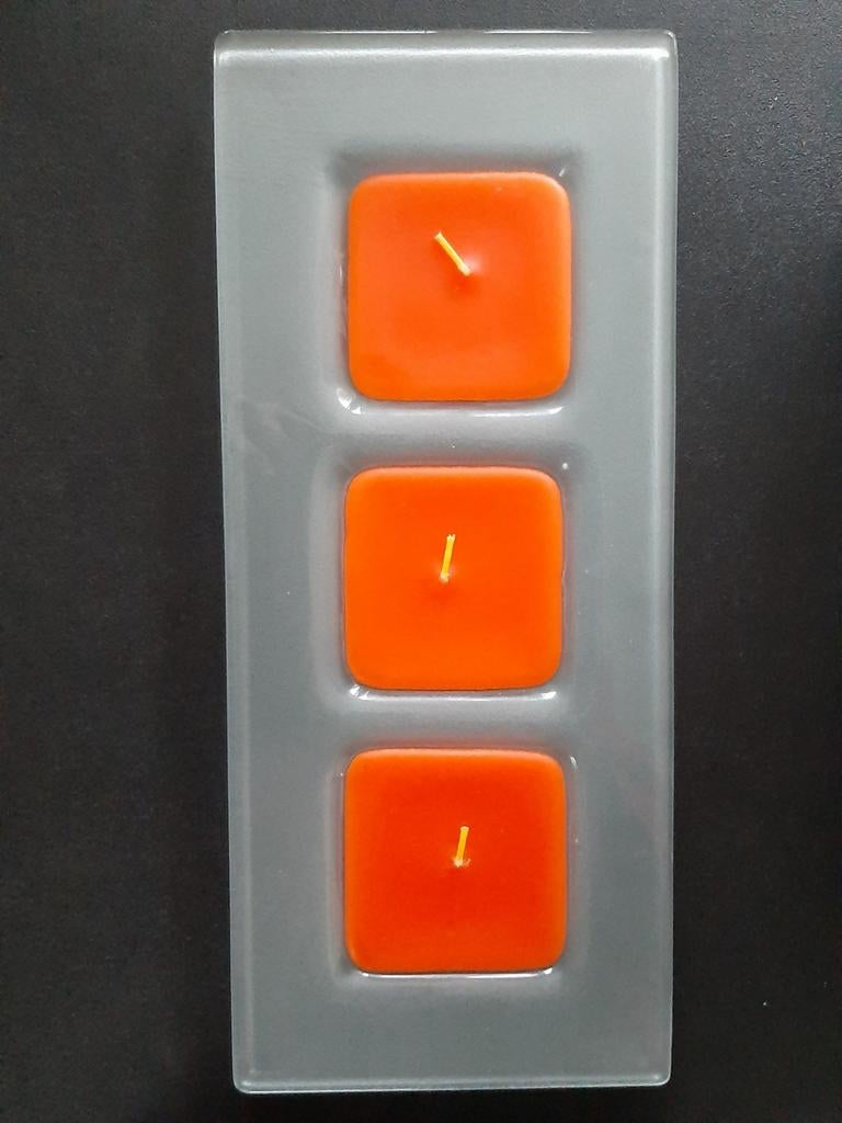 schaaltje met 3 oranje kaarsen * nieuw *, Ophalen, Nieuw, Oranje