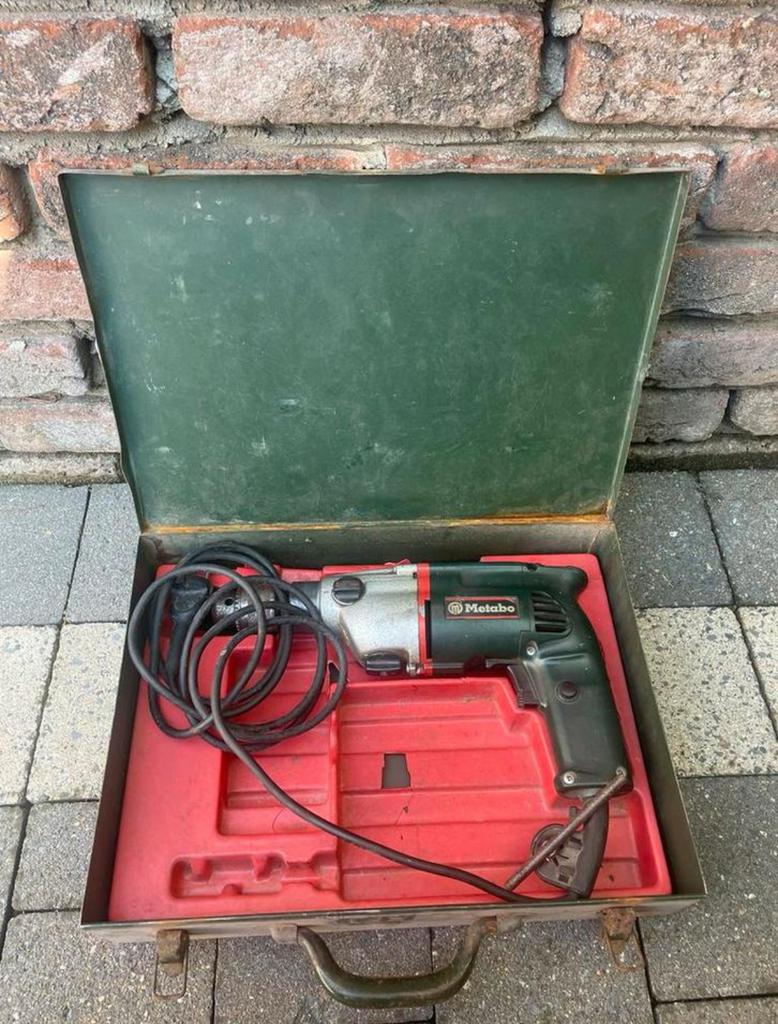 Metabo boormachine, Doe-het-zelf en Bouw, Gebruikt, Variabele snelheid, 400 tot 600 watt, Ophalen