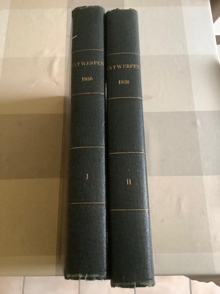 2 boeken wereldtentoonstelling 1930 door gazet van antwerpen, Antiek en Kunst, Ophalen of Verzenden