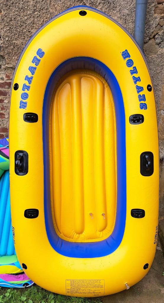 2 Bateaux gonflables + gillet + rames, Sports nautiques & Bateaux, Bateaux à rame, Enlèvement ou Envoi, Comme neuf, Autres matériaux