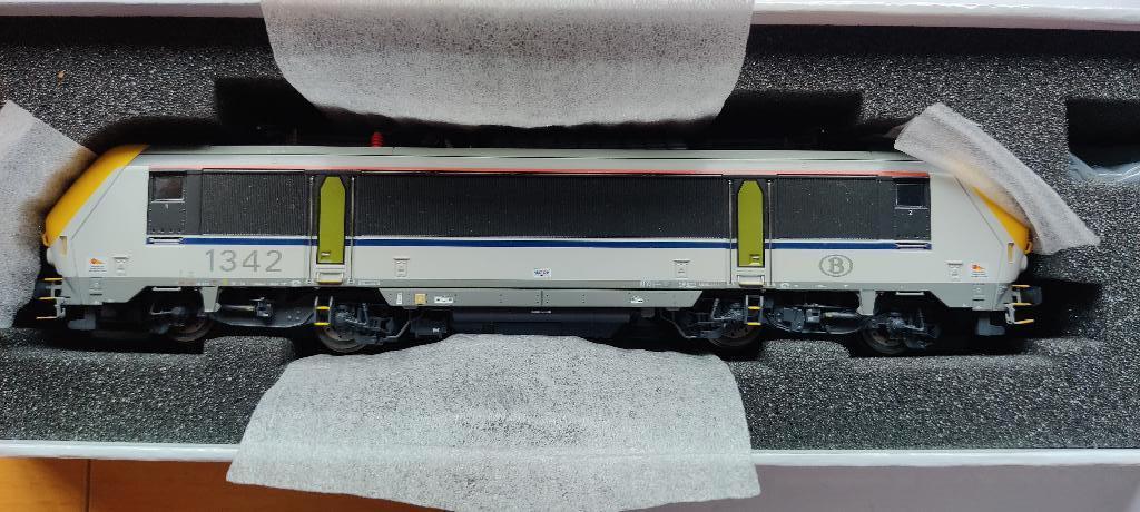LS models "1342" AC digitaal gezocht., Ophalen of Verzenden, Analoog