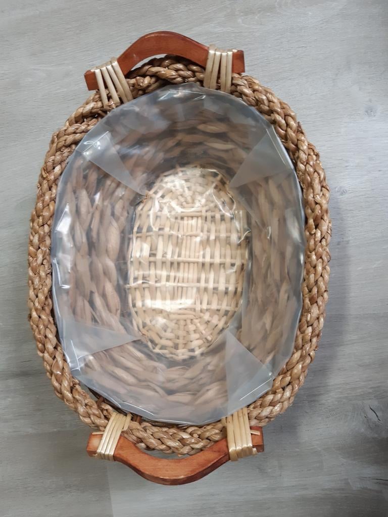 ovaal 42x31cm geschenkmand 2 houten handvaten mand broodmand, Mand, Ophalen of Verzenden, Zo goed als nieuw, Riet
