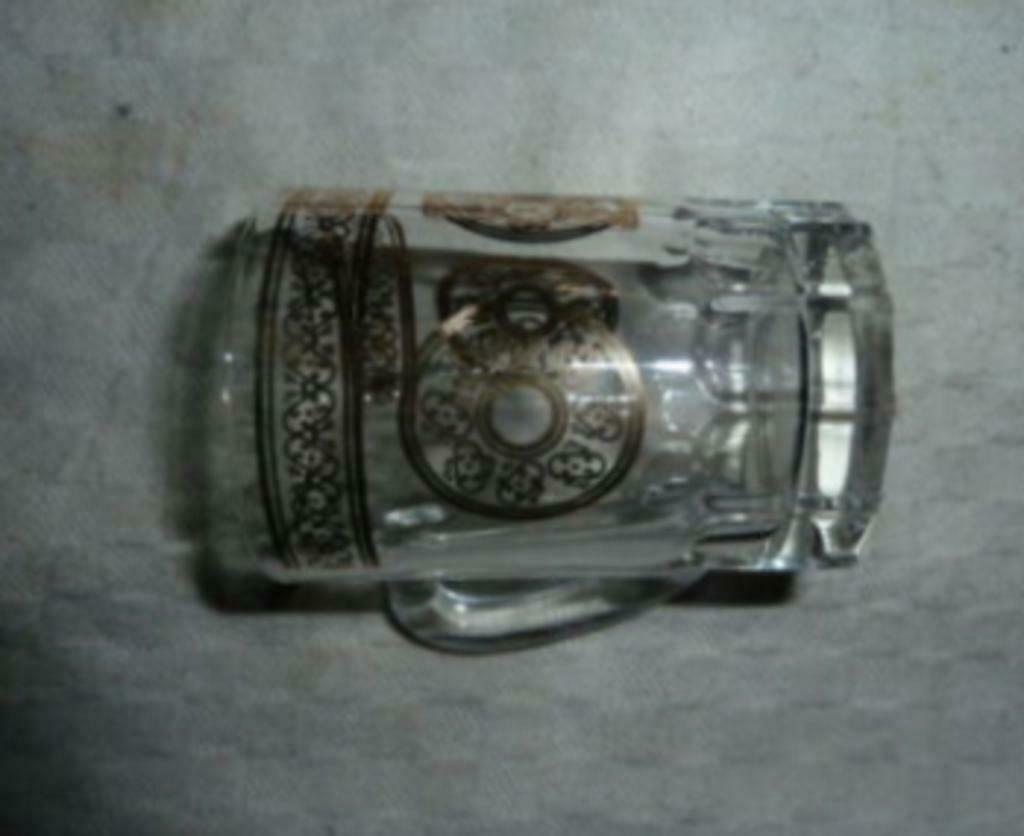 #B bier glas / mini bier pul met gouden rozetten, Ophalen of Verzenden, Gebruikt, Bierglas