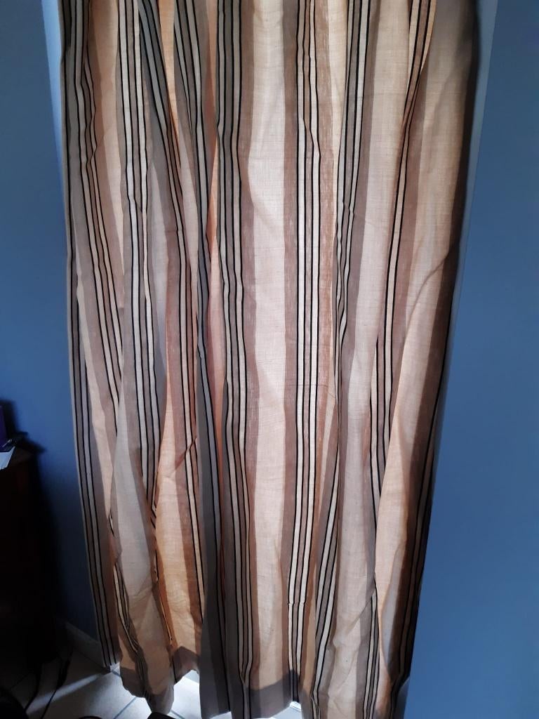 Tentures doublées, Ophalen