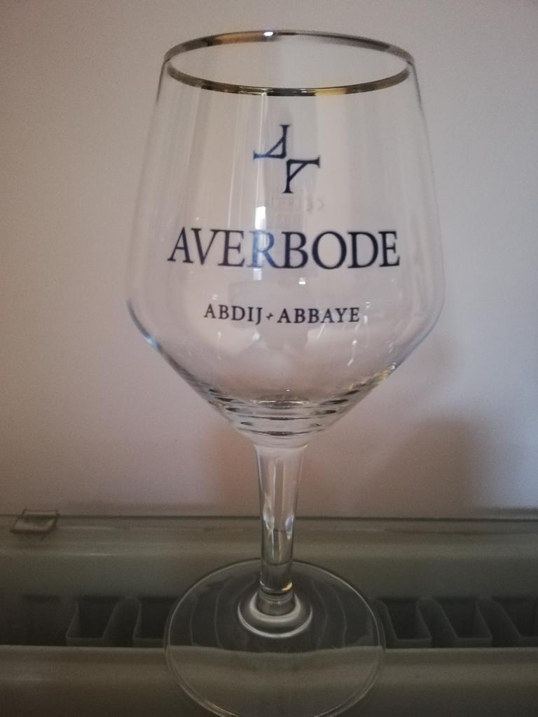 Glazen Averbode abdij 0,33cl, Ophalen, Zo goed als nieuw